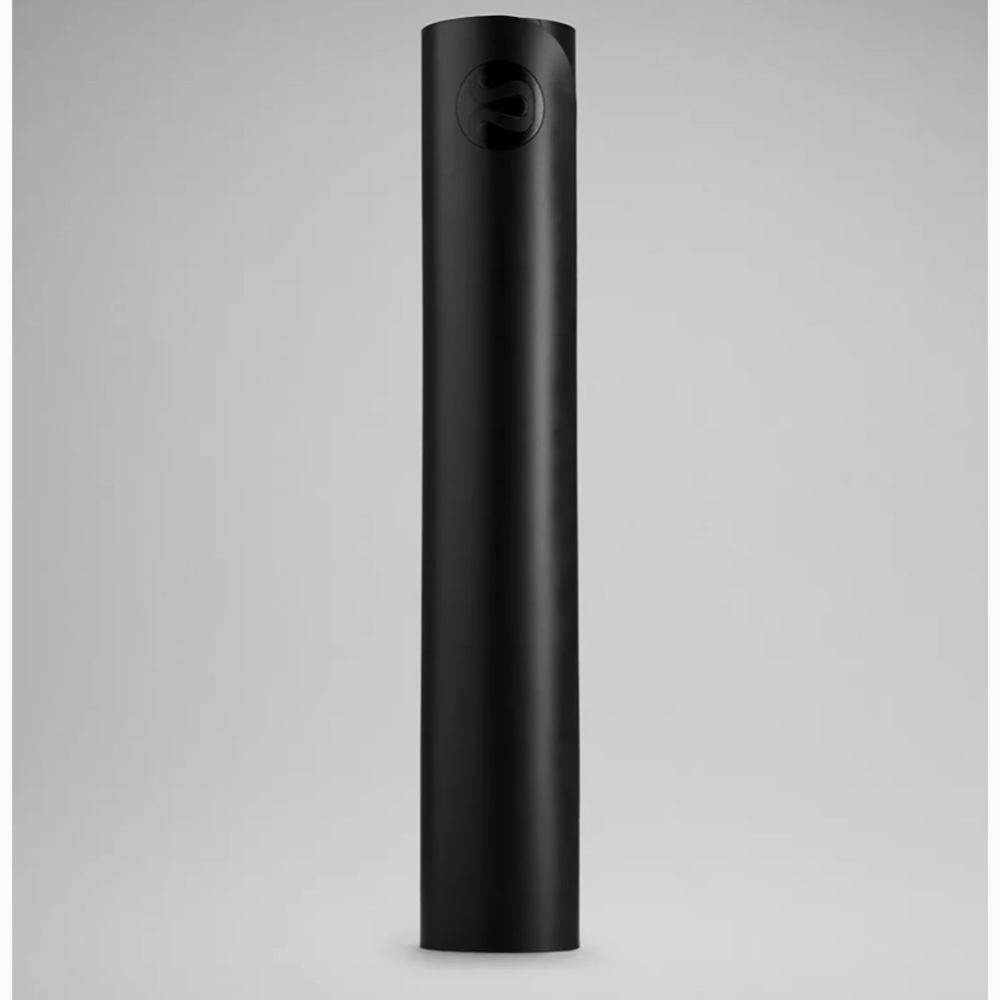 Lululemon Yoag Mat 5mm Black